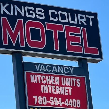 Cold Lake Kings Court Motel المظهر الخارجي الصورة