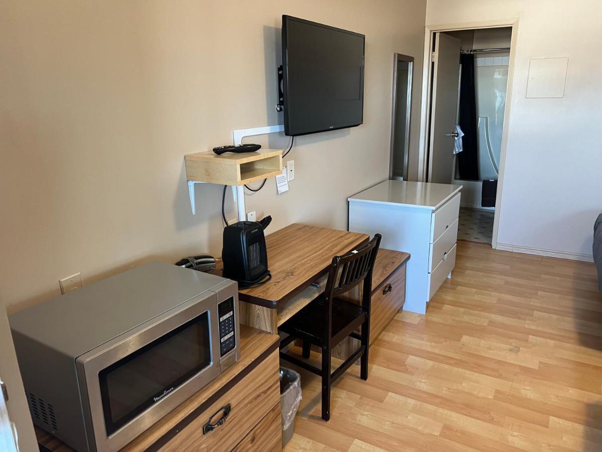 Cold Lake Kings Court Motel المظهر الخارجي الصورة