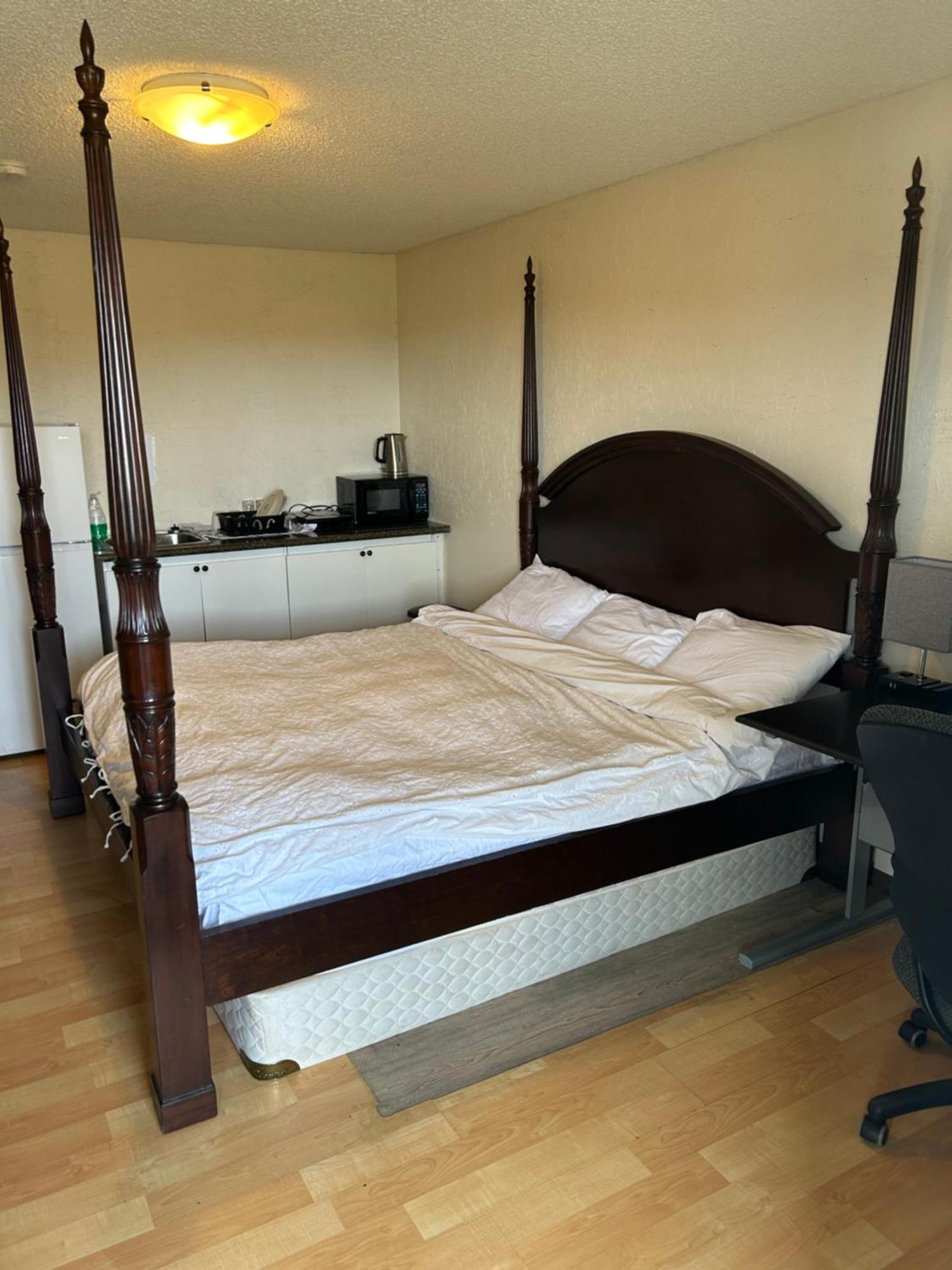 Cold Lake Kings Court Motel المظهر الخارجي الصورة